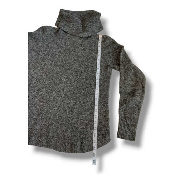 Tahari Charcoal Heather Sweater - Picture 5 of 8
